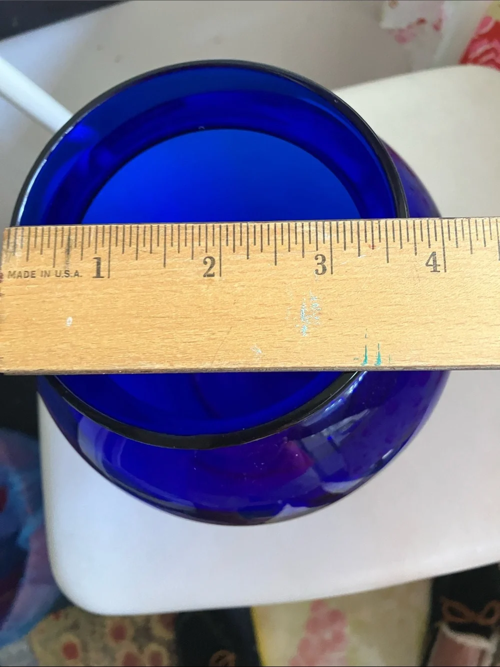 Beautiful Classic Cobalt Blue Glass Decorative Vase , 8” Tall